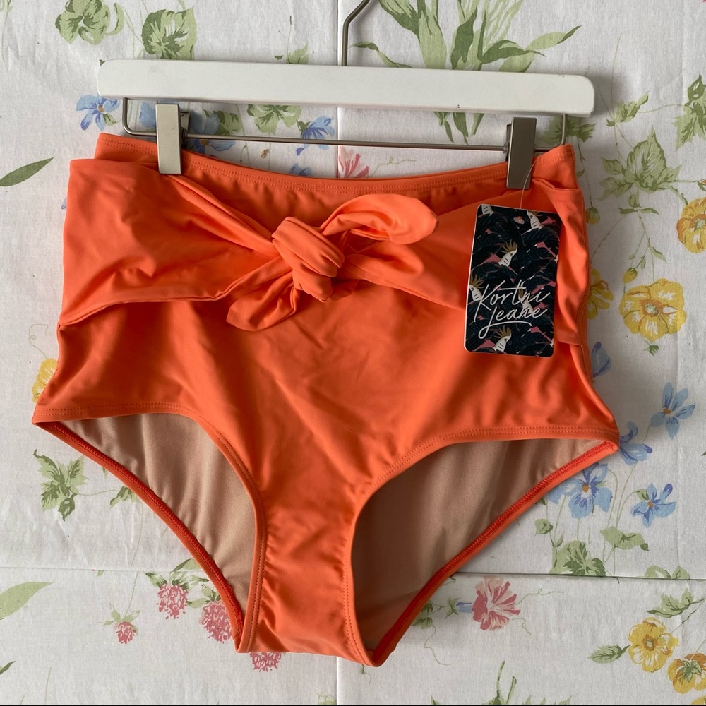 NWT Kortni Jeane Coral Tie Up Front Bottoms